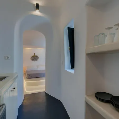 Alba Caverns Тира