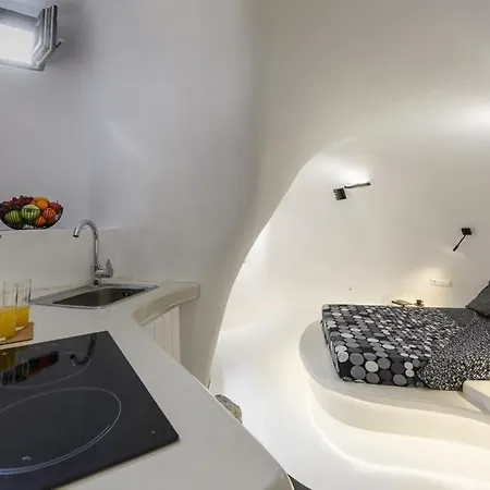 شقة فندقية Alba Caverns 3*