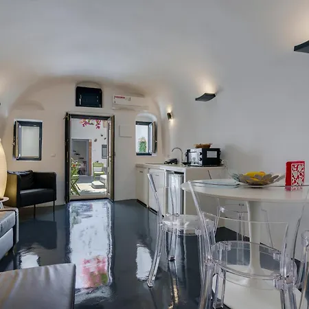 Alba Caverns 3* 산토리니