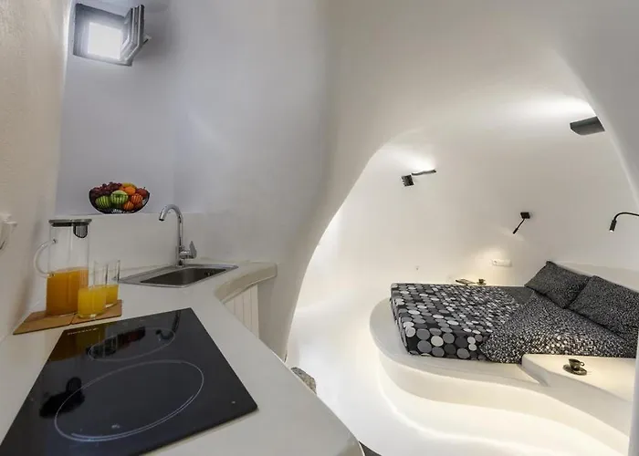 Lägenhetshotell Alba Caverns 3*