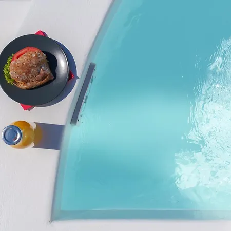 Alba Caverns Φηρά